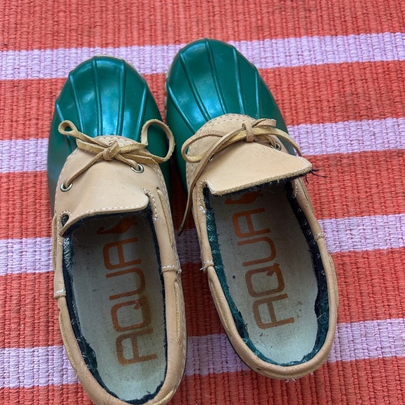 GUC Green and Tan size 8 duck shoes for rainy days, gardening. Classic - Picture 3 of 9